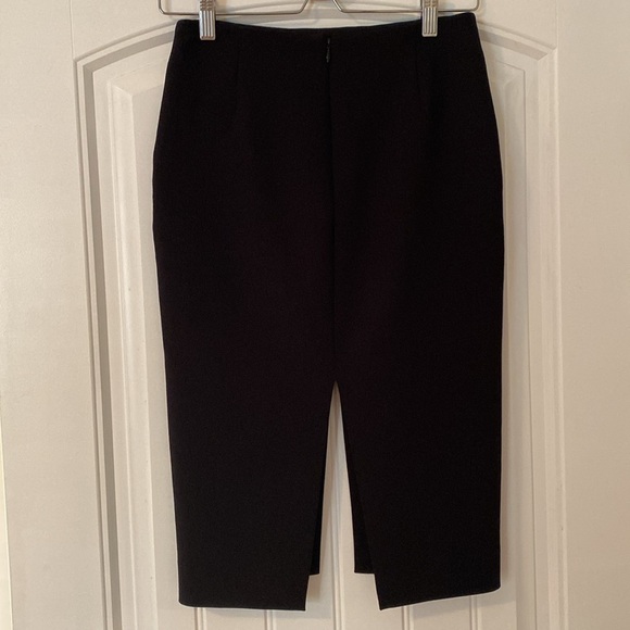 Aritzia Babaton Pencil Skirt - Picture 2 of 4